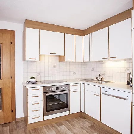 Apart Peter Apartment *